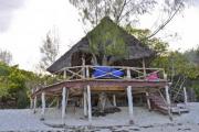 Empty bamboo house on the beach - Beachouse